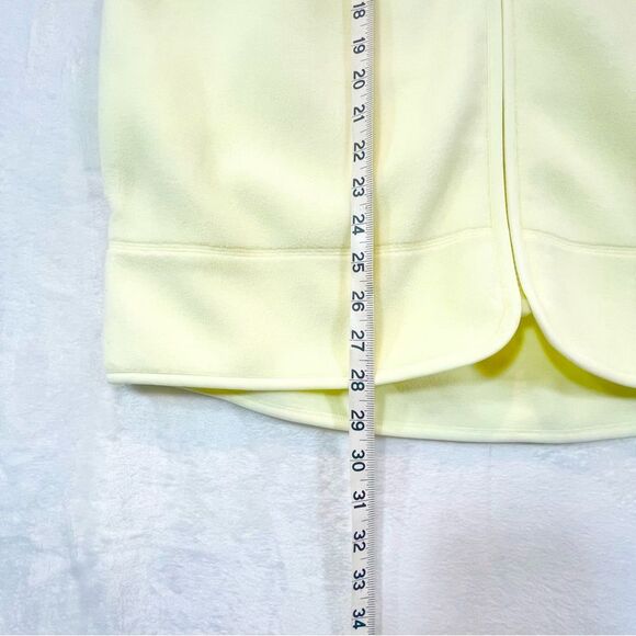 Rains Fleece Vest Straw Yellow Sleeveless Pockets Jacket Liner NWT NEW Medium - Picture 13 of 16